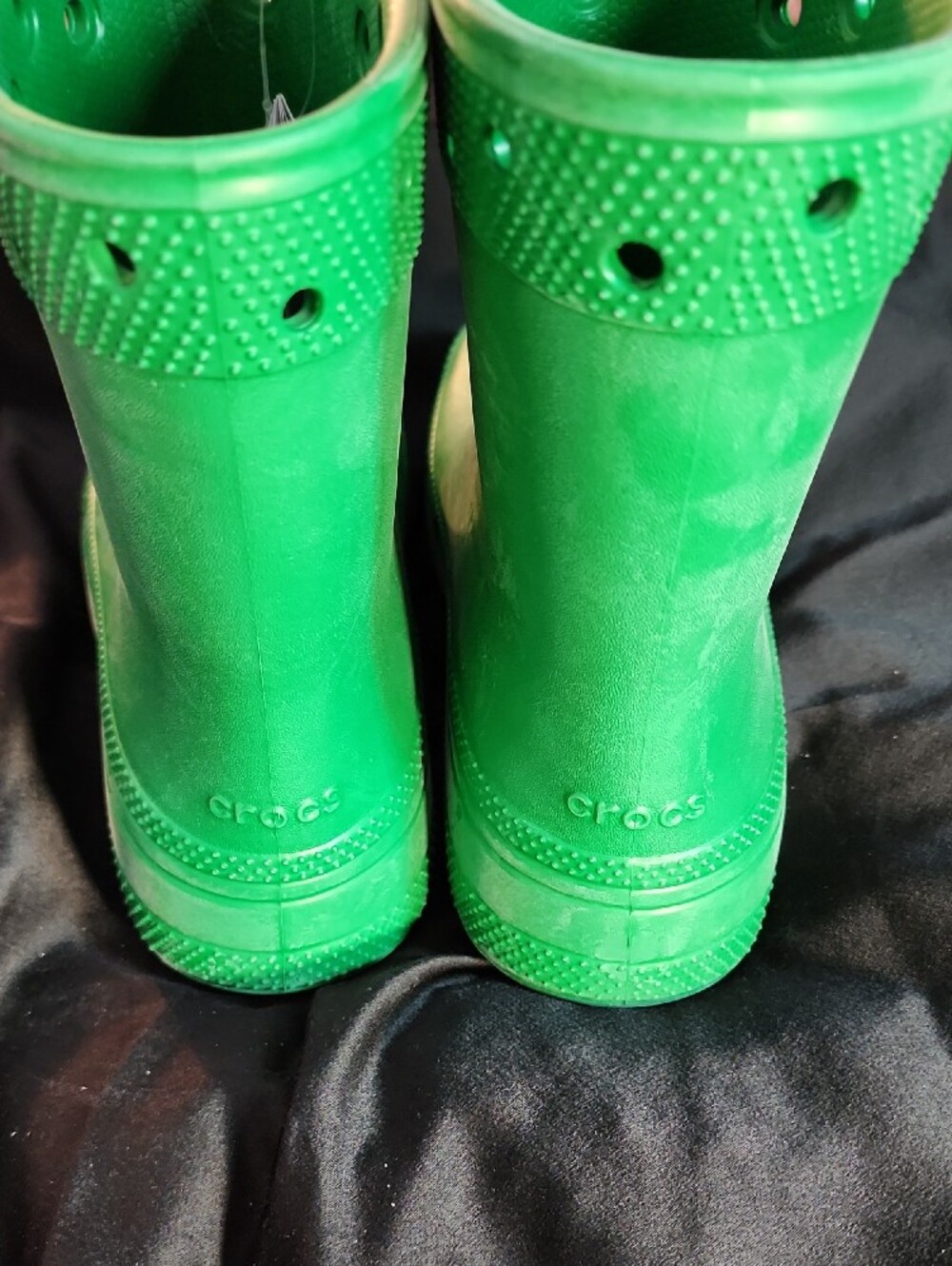 Crocs  Unisex Classic Clog in Green       M-7 W-9 - Picture 13 of 16